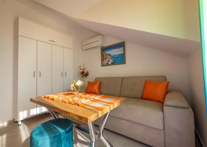 Soldan Appartamento Makarska