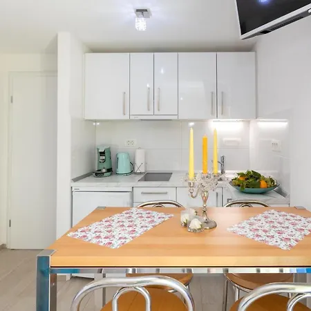 Soldan * מאקרסקה